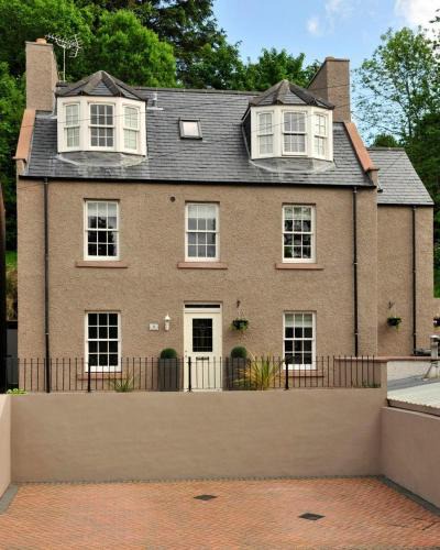Monboddo Townhouse