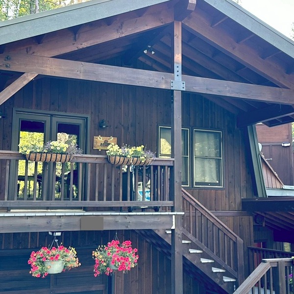 Moose Hollow - Glacier Park Getaway!