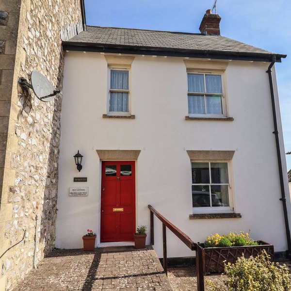 MORPETH, pet friendly, character holiday cottage in Combe St Nicholas
