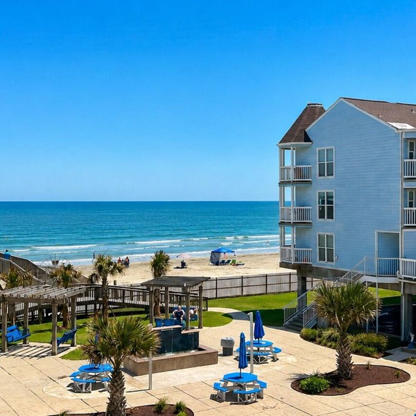 Most reviewed! Highest rated condo at Seascape resort. On the Beach. Ocean view.
