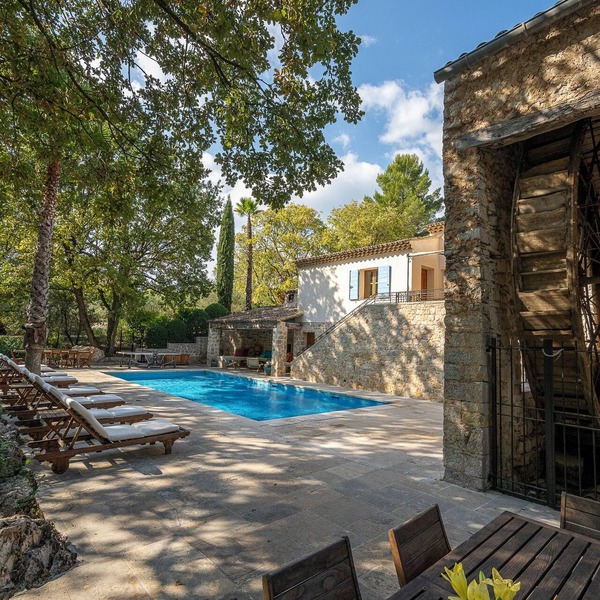Moulin Niras, a lovingly converted ancient olive mill in enchanting Callas