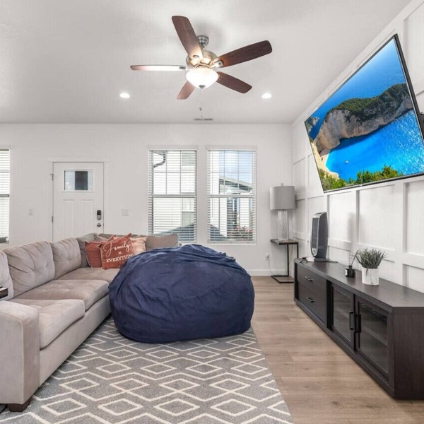 Mountain Dreams | 2 Car Garage | Office | Brand new
