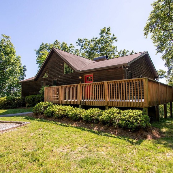 Mountain Home with Privacy near Pisgah National Forest.