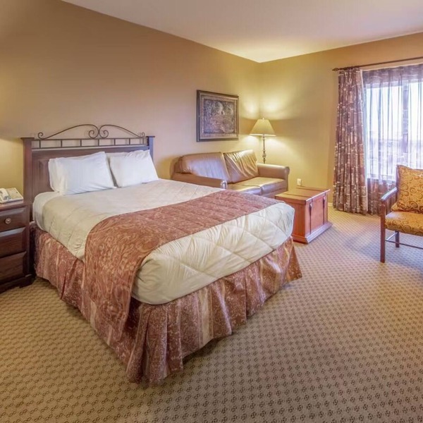 Mountain Luxury Stay | Hot Springs, Spa & Premier Comfort Near Sierra Nevada