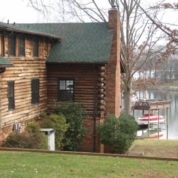Mountain Style Log Home Main Channel/Patio/Fire Pit/Lake Equipment Rental/Dock