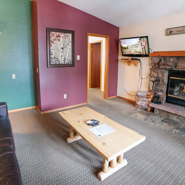 Mountain style one bedroom with fireplace