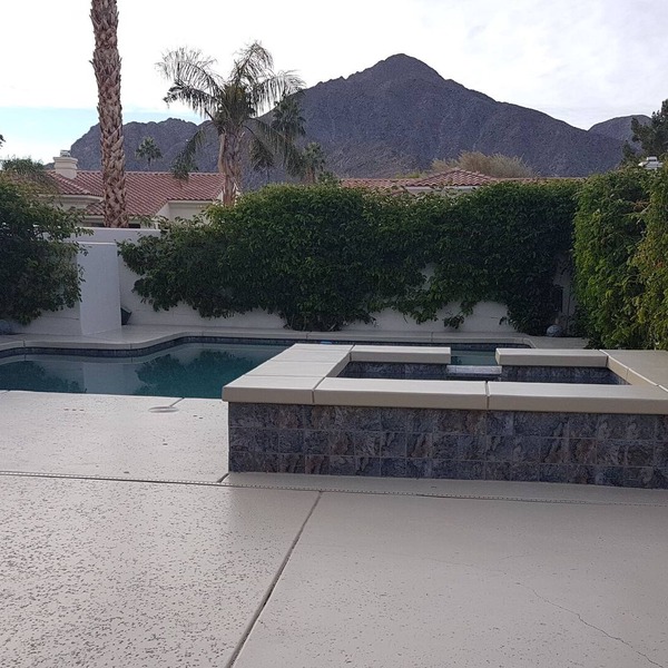 Mountain View. 3 bedroom/3 bathroom with private pool.