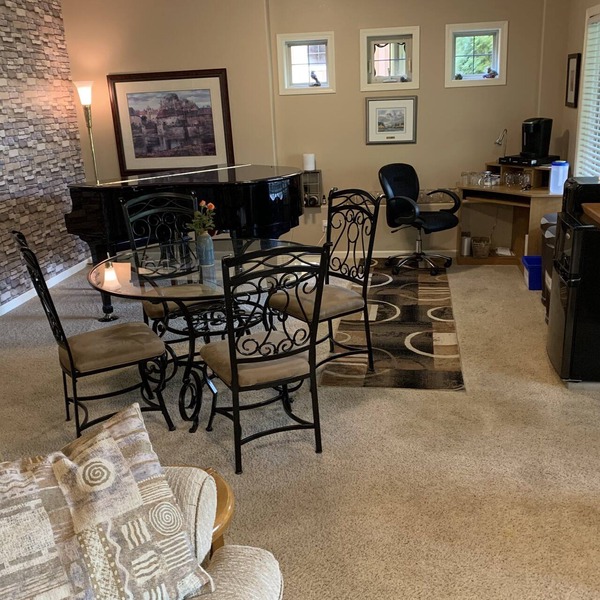 Mountain view, beautiful walk out suite overlooking a park and creek. 3bedrooms.
