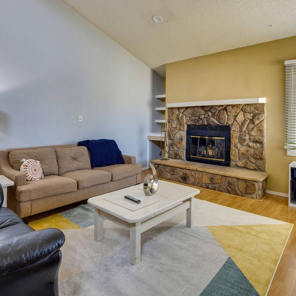 Mountain-View Monument Condo ~ 6 Mi to Palmer Lake