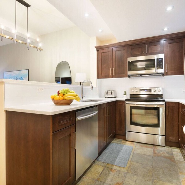 Mountainside 3BR: Private Hot Tub, True Ski-In/Out