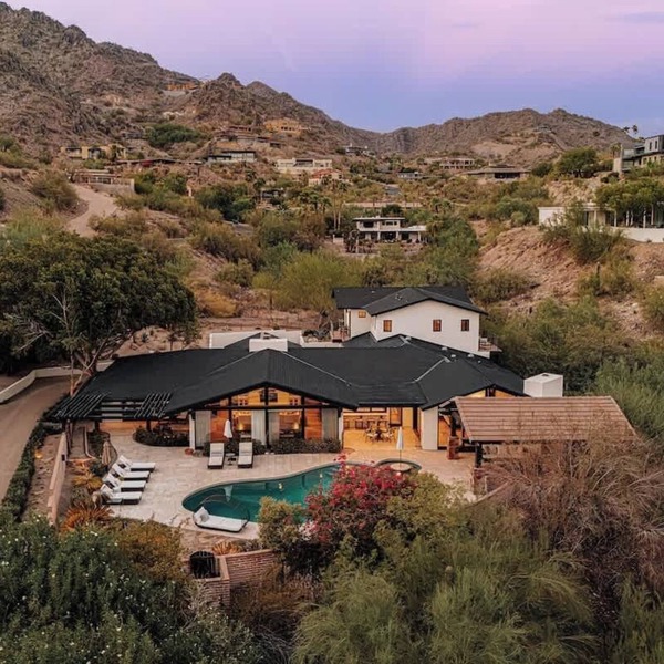 Mountainside Manor - Private 6BR Retreat