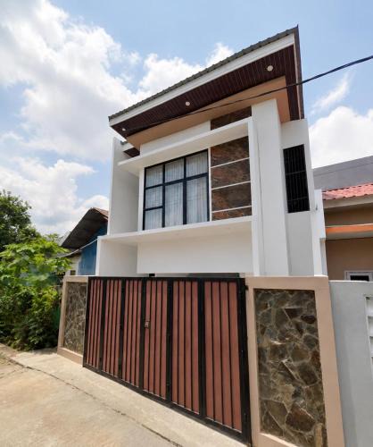 Nameera house