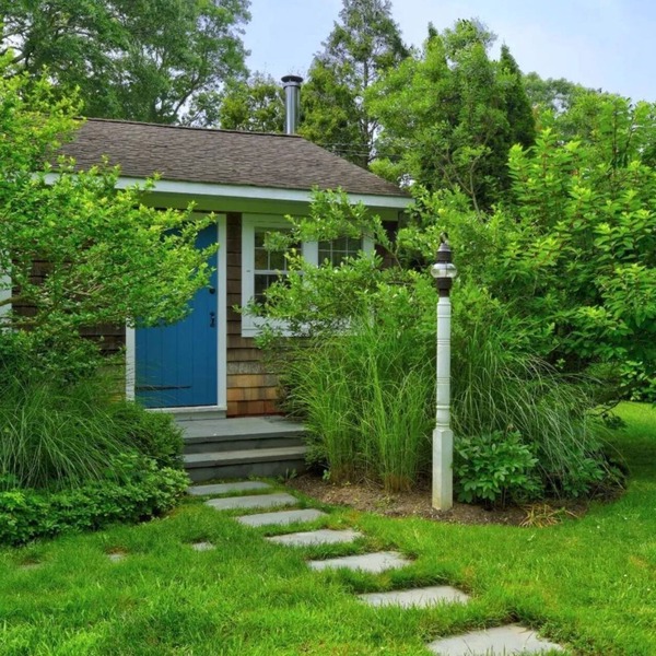 Nantucket Style Beach Cottage South of the highway