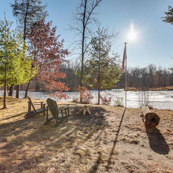 Nature Lover's Paradise: Elk River Cabin