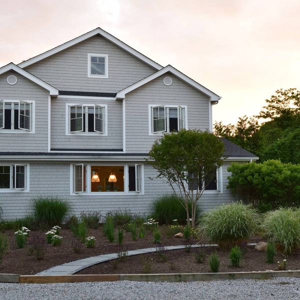 New 5 bdrm with pool - walk to Gosman's