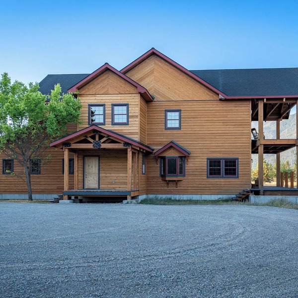 NEW 7500 sf, 5BR/7BA/Basement within walking distance to the Clark Fork river.