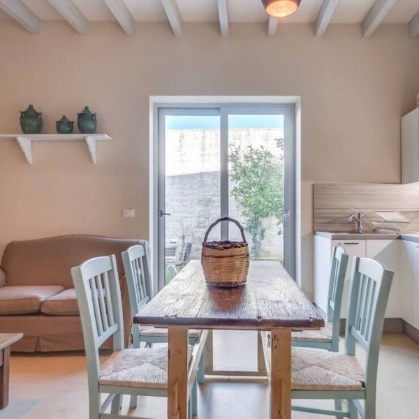 new apt with private garden, all comforts, WI-Fi & AC, in Salento's hearth