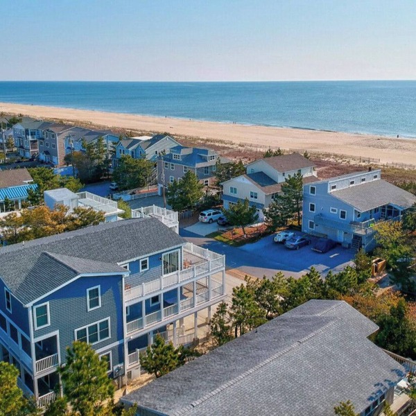 New Beach Home on Private Beach with Spacious Decks & Sweeping Ocean Views