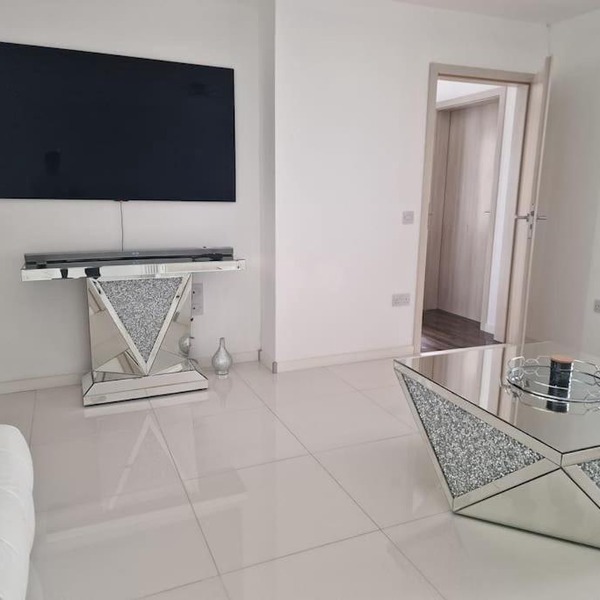 New build modern high spec house