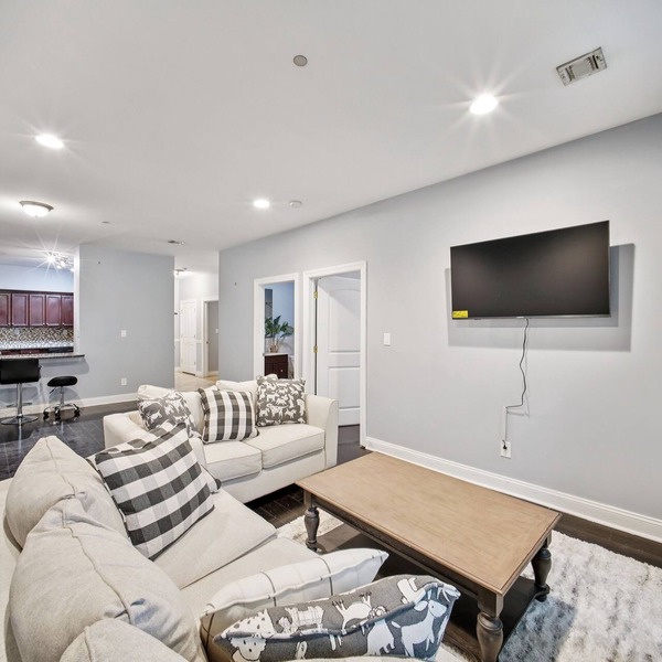 NEW! Comfortable 2BR Retreat 15 Min to NYC