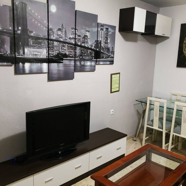 * NEW * Holiday Accommodation 8 people 4 rooms