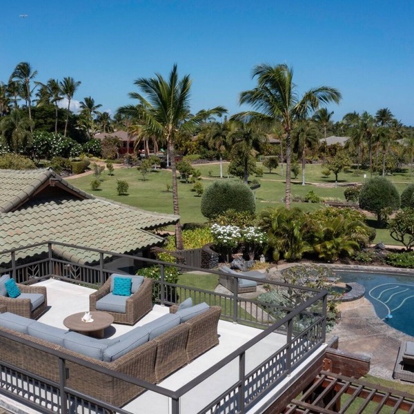 New Listing! 2 Adjacent Luxury Homes, Sleeps 16, Walk to Beach!