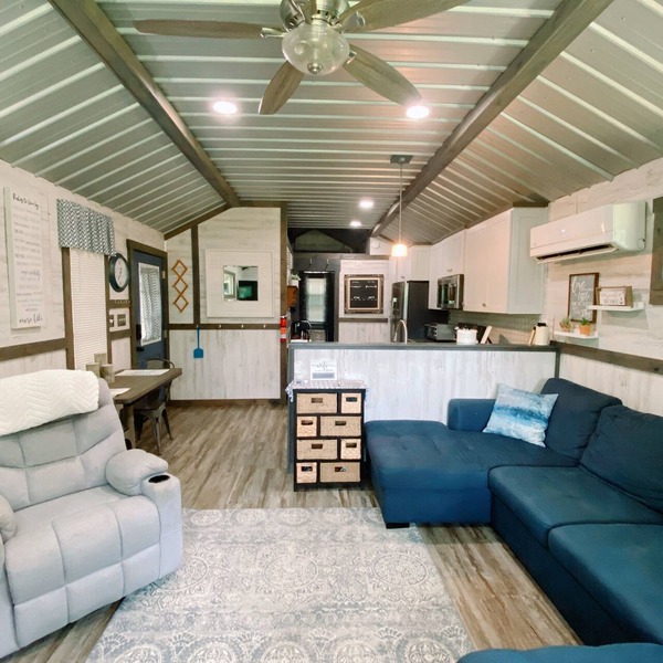 NEW LISTING! Spacious Tiny Home Near Lake - Jacuzzi + Covered Boat Parking