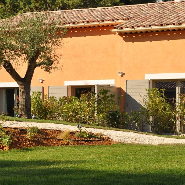 New ROUSSILLON: Seasonal Rental St. Louis John's Wort