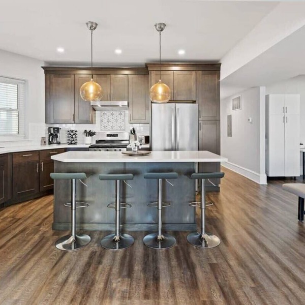 NEW2 Beachfront Apts Sleeps 18 Steps to Boardwalk!