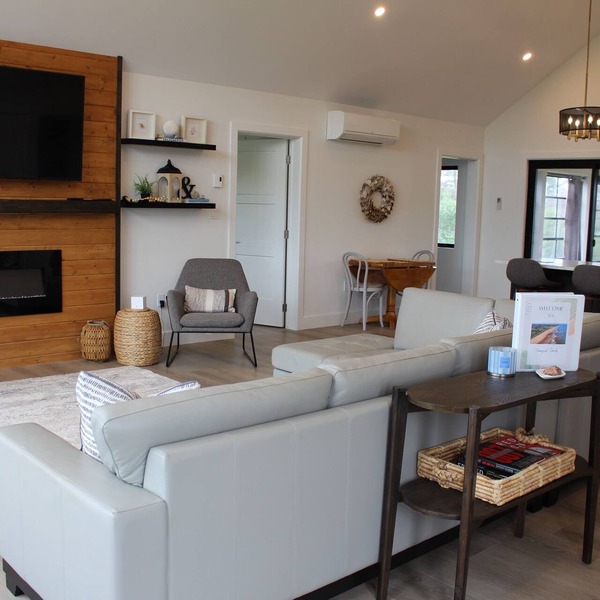 Newly Built Coastal Cottage, Minutes To Lakeside Beach & Crowbush Golf Course