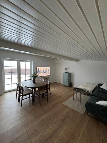 Newly built home with large garden, as well as nice views