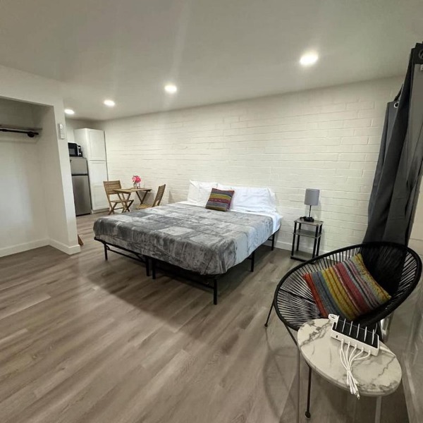 Newly remodeled bright studio