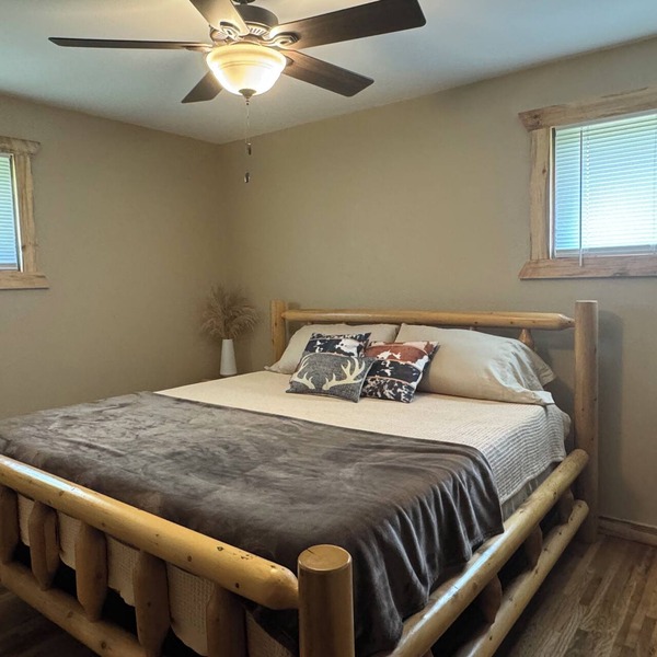 Newly remodeled, fully equipped house close to many LAKES and TRAILS!