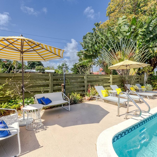 Newly Renovated Beach House w Heated Pool, 4 BR, 3 BA