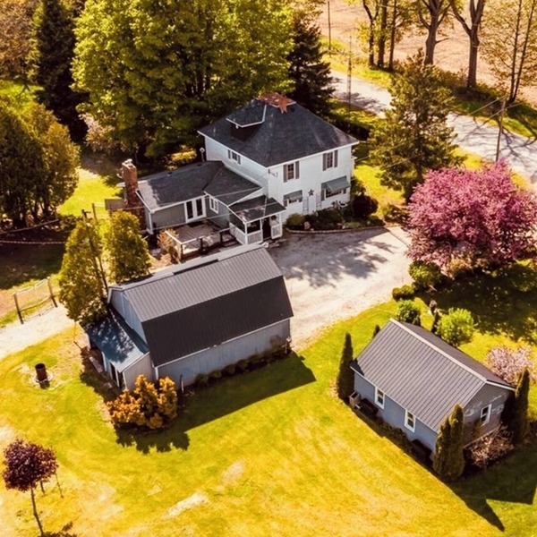 NEWLY UPDATED Quiet Cottage Near Turkey Point and Port Dover