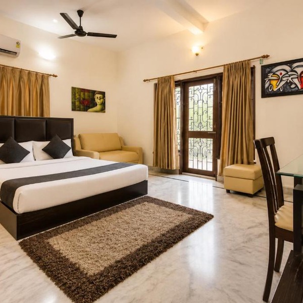 Next Hotel