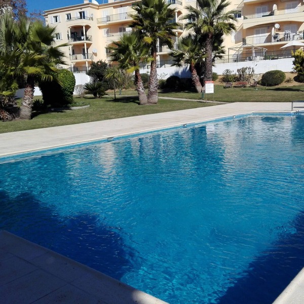 Nice 2 bedroom apartment Close to Oura and Santa Eulália beach