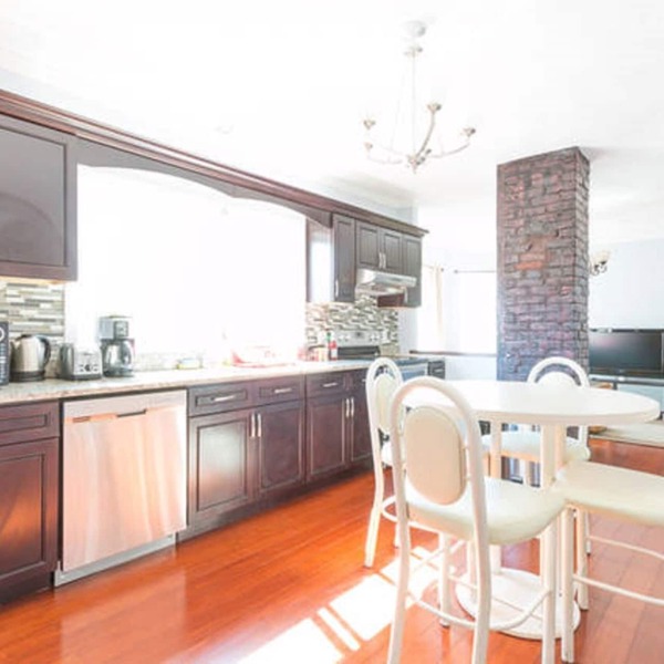 Nice 3 Bedroom Home Perfect for Access to Central Boston and Cambridge