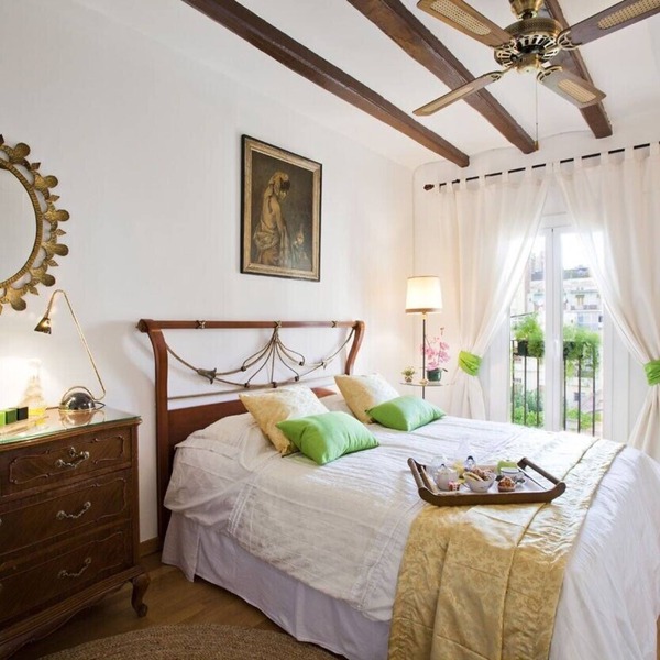 NICE AND COMFORTABLE APARTMENTS NEAR TO THE RAMBLAS