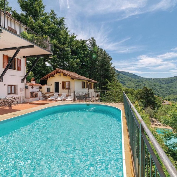Nice apartment in Loro Ciuffenna AR
