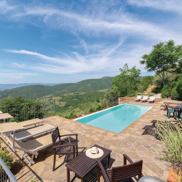 Nice apartment in Loro Ciuffenna AR