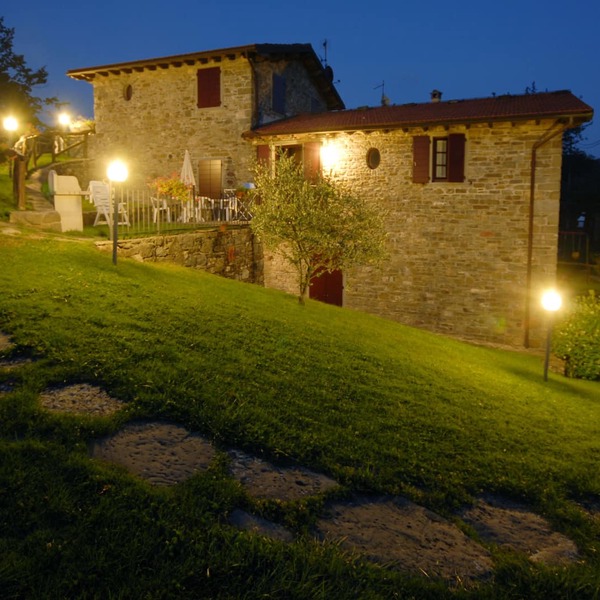 Nice apartment in the countryside with swimming pool
