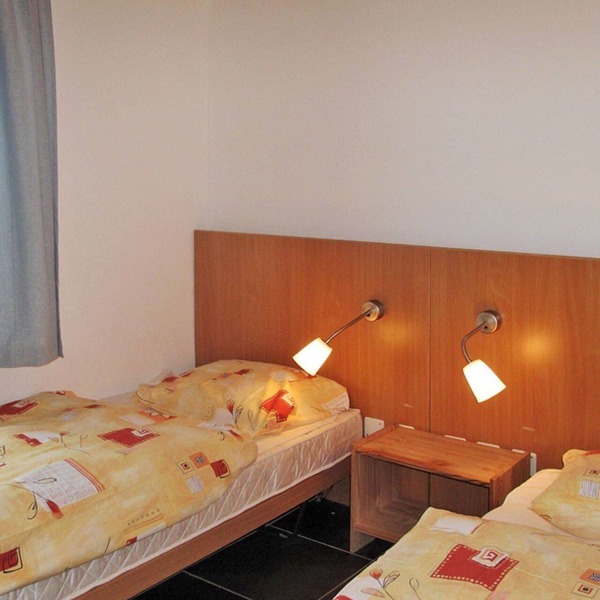 Nice Apartment with parking and pets allowed