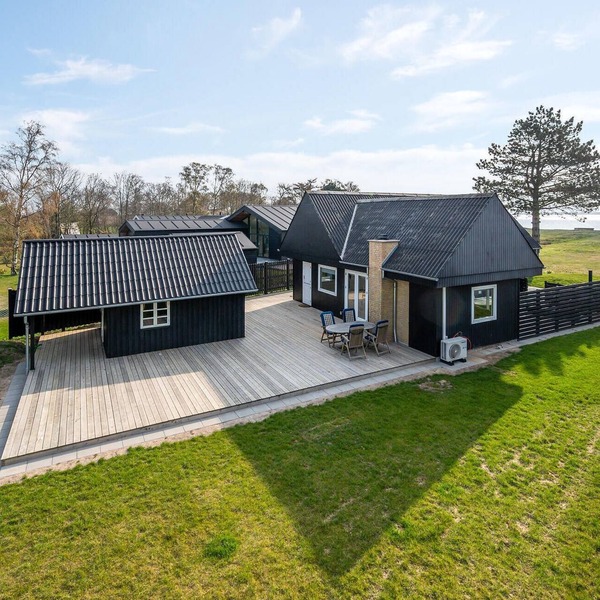 Nice home in Hesselager with WiFi