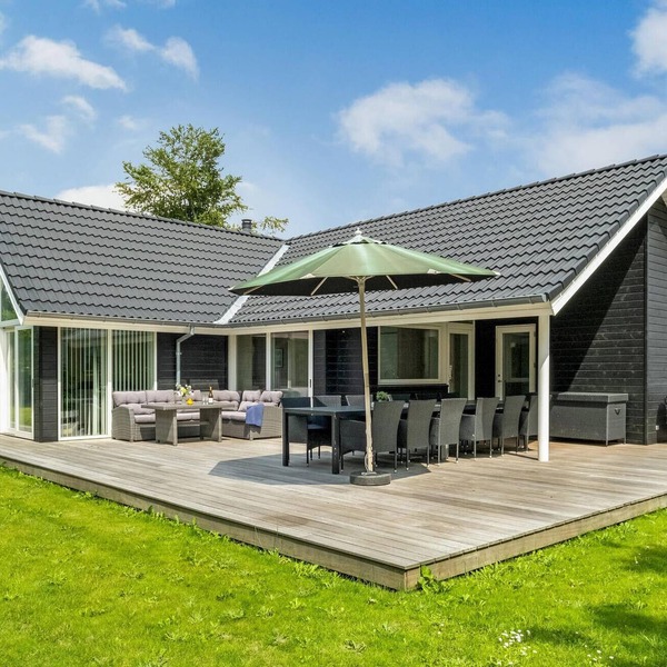 Nice home in Odder with kitchen