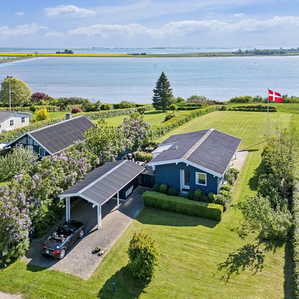 Nice home in Odder with WiFi