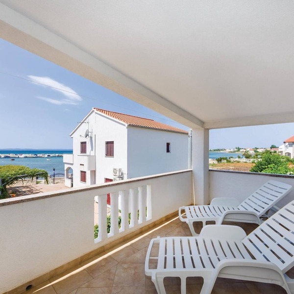 Nice home in Privlaka with house sea view