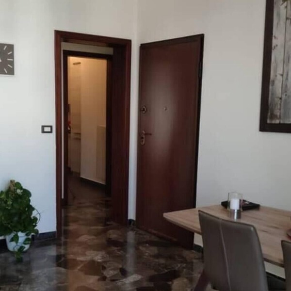 Nice House Appartamento per 2 Persone Indipendente