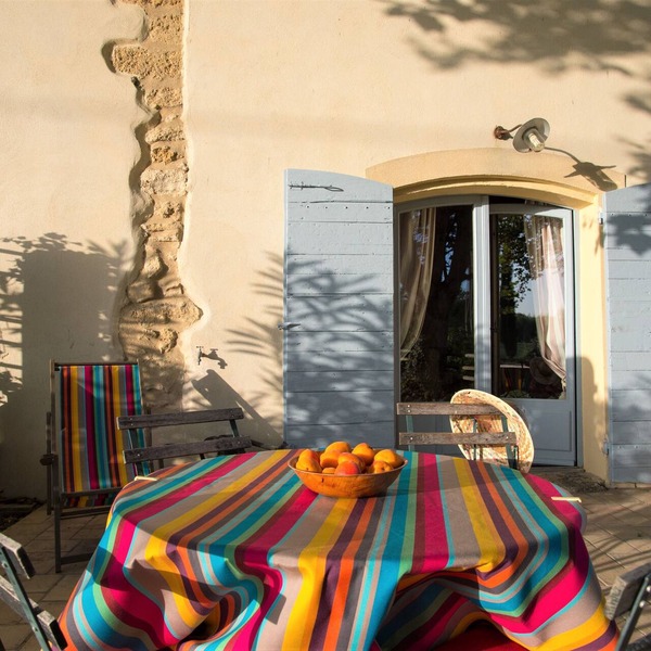NICE PROVENCALE HOUSE 4 pers country garden swimming pool SPA playground