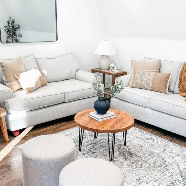 No. 3537 Light & Airy Cozy Loft